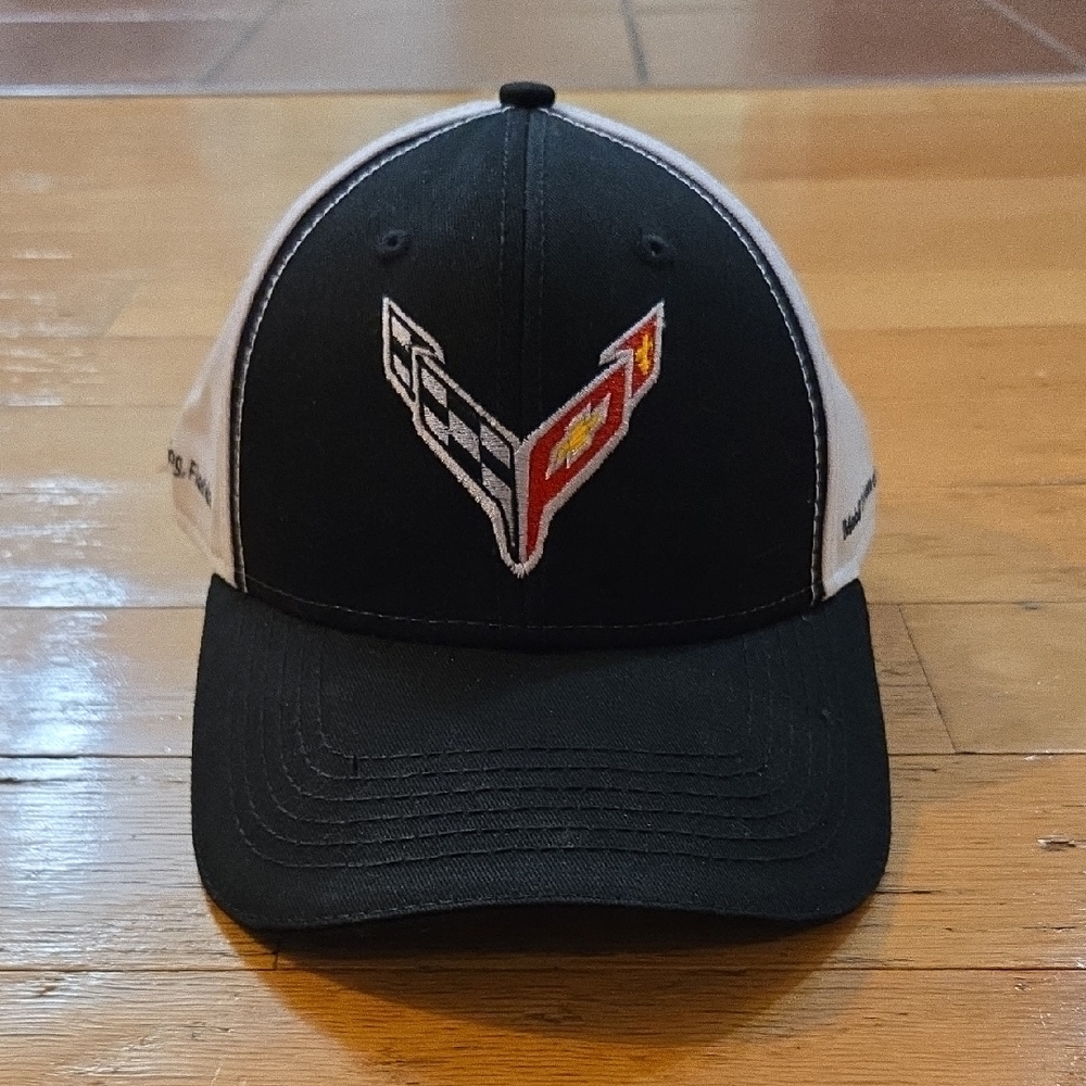 Corvette Mobile 1 With Embroidered Pegasus Snapback Hat Cap Black/White/Red